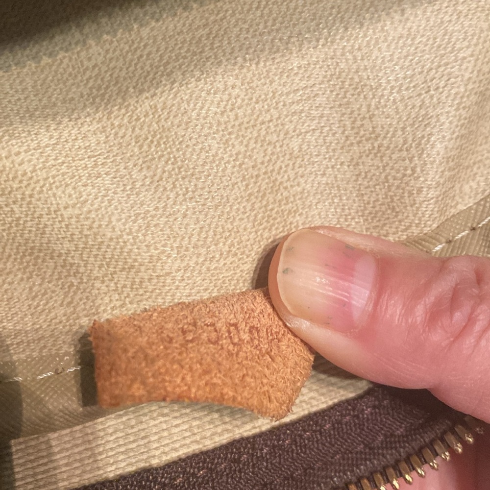 Authentic LV carry bag - Picture 8 of 10